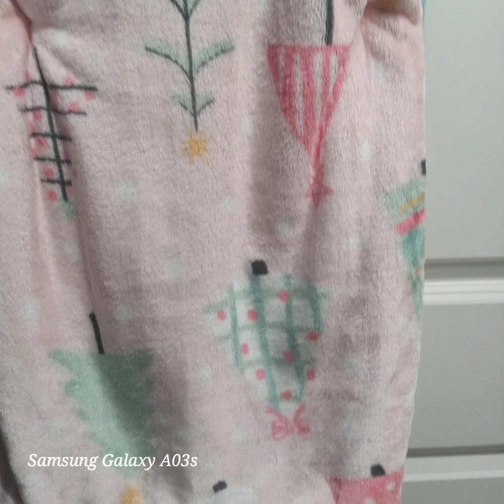 PINK Holiday Christmas Tree Blanket 60×70